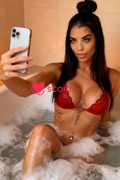 Kamila Brunette - Photo 12