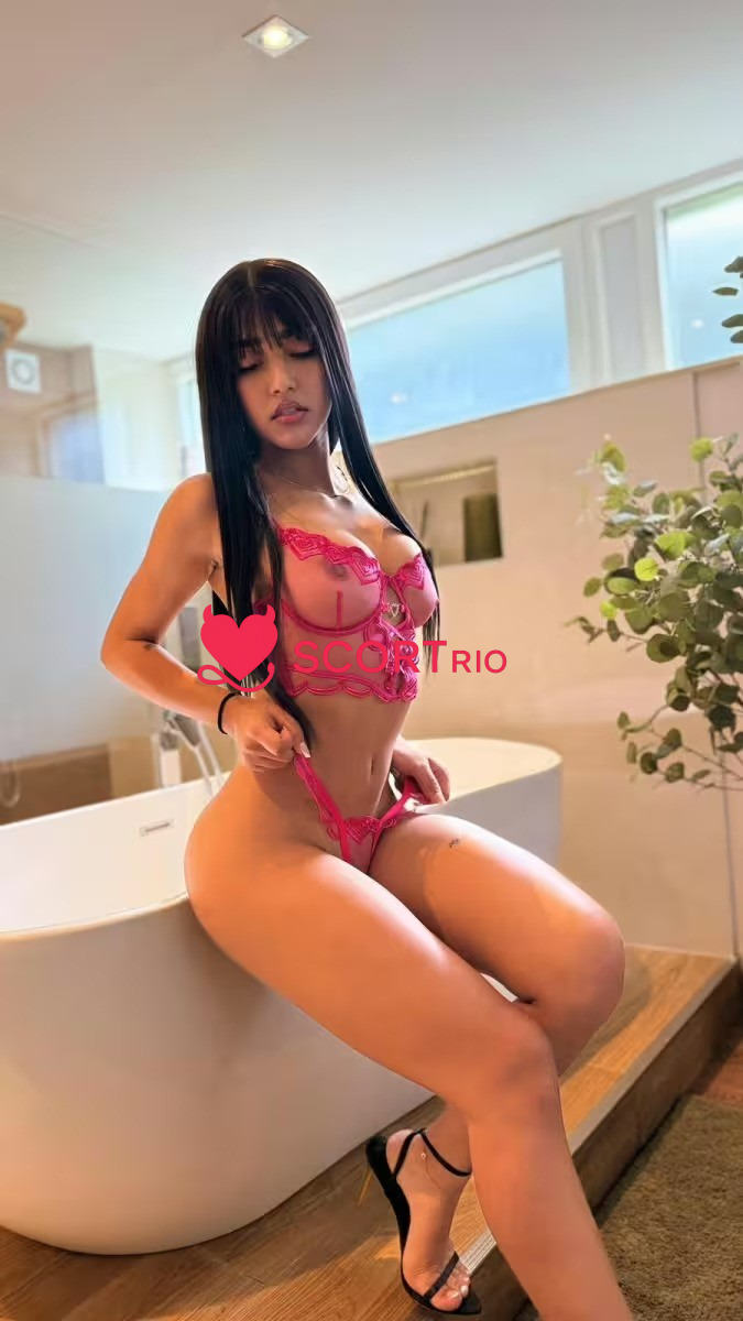 Nicole Madrid - Photo 15