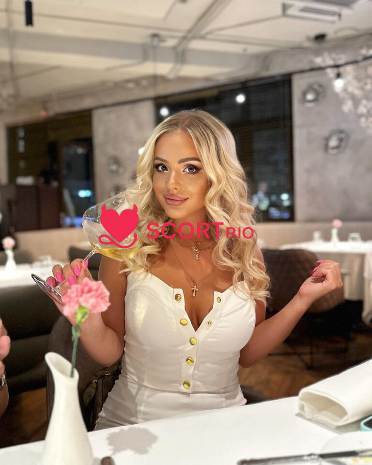 Kristal Machado - Foto 4, garota de programa loira na Barra da Tijuca (RJ)